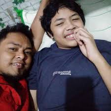 HAKIKAT & PUNCAK FADHOILUS SYUHUR . . . . Kalau ada yang bertanya apa itu  FADHOILUS SYUHUR? Jawabannya: sebuah kitab berbahasa Arab yang menyingkap  rahasia makna di balik kata per kata dari