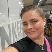 100+ "Lavin" profiles