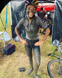 So lucky to have 2 nice fysio only for me… Pauline Ferrand Prevot I M Back Victoire Aujourd Hui Avec Les Premieres Bonnes Sensations En Course Merci A Tout Mon Staff Julien Absalon Fabienboissonnet Manonsocquet Jub Et Jean Il A