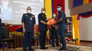 Reaksi penolong pengarah operasi bomba selangor. Bomba Kuala Lumpur Bombawpkl Twitter