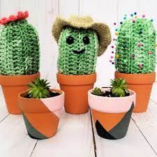 Scroll down and click on the name of the website/blog to go the pattern. 30 Free Crochet Cactus Patterns Crochet Succulent Pattern