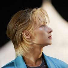 this era of Jun's hair should be written in svt's history books.