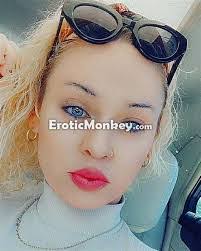 Shyla Roberts's Instagram, Twitter & Facebook