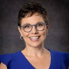 Suzanne Helm's Instagram, Twitter & Facebook