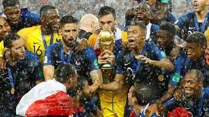 Menjadi juara piala dunia merupakan prestasi tertinggi bagi tim nasional sepak bola suatu negara. 9 Fakta Menarik Usai Prancis Juara Piala Dunia 2018