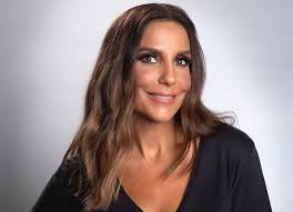 She was on six albums with banda eva, and seven more solo albums. Ivete Sangalo Sera A Nova Apresentadora Do Musica Boa Ao Vivo Quem Tv E Novelas