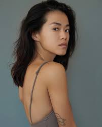 Ana Chi's Instagram, Twitter & Facebook