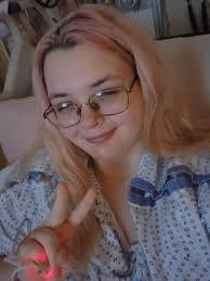 Kari Gentry's Instagram, Twitter & Facebook