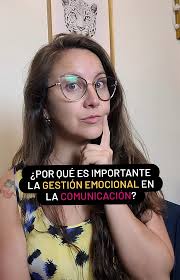 ¿Eres de las personas que se olvidan de parte de su exposición al momento  de hablar en público o sientes que tu corazón se acelera y tu garganta de  aprieta? , Entonces te invito a ver este live para ...