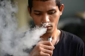 Vape meledak di mulut pria ini #randompost. Awas Ternyata Vape Bisa Meledak Di Wajah Anda Hello Sehat