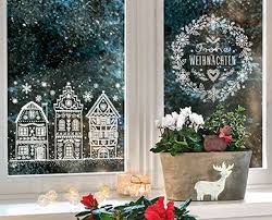 Fenster Mit Kreidemarker Dekoriert Weihnachtsschmuck Rustikal Weihnachtsbild Fenster Dekor