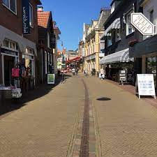 Bij diergeneeskundig centrum winterswijk werken 6 dierenartsen en 7 paraveterinairen. Photos At Centrum Winterswijk Neighborhood In Winterswijk