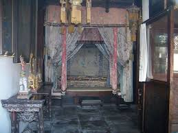 Bedroom In The Last Emperor S Chambers In The Forbidden City Note The Number Of Silk Bedcovers Forbidden City The Painted Veil Ancient China