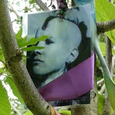 Adrianna Skryzypiec : London Remembers, Aiming to capture all memorials in  London