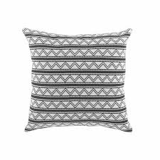 Coussin Ethnique Dehoussable Jacquard Tigma La Foir Fouille En 2020 Coussin Ethnique Jacquard Coussin Imprime