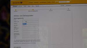 Um einen brief oder ein päckchen zu frankieren, muss man keine briefmarken kaufen. Video Fur Dhl Einen Paketaufkleber Drucken