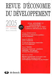 Ce document est un modèle de contrat de distribution permettant à un fournisseur de produits et/ou services de formaliser avec un distributeur disposant d'un point de vente les conditions de leur coopération commerciale. Un Cycle De Negociations Commerciales Pour Le Developpement Cairn Info