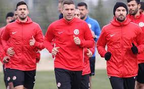 Die installierte flutlichtanlage ermöglicht uns auch am abend zu trainieren. Alles Super 24 Schlagt Die Poldi Stunde Oddset Wetten