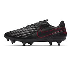 De plus, ces modèles sont interdits pour la pratique de foot à 5 qui se déroule sur un terrain synthétique indoor. Visses Sg Crampons Chaussures De Foot Footcenter