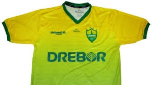 O manto titular da equipe tem a cor verde tradicional, com diversos detalhes triangulares pelo corpo, formados por finas linhas verdes num tom mais escuro, e amarelas. Ebc Cuiaba Estreia Na Serie C Com Goleada E Uniforme Novo