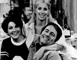The True Story Of Why 'Three'S Company' Stars Joyce Dewitt And Suzanne  Somers Stopped Talking