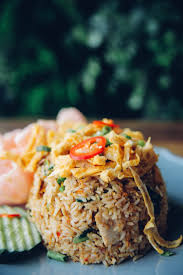A traditional recipe for nasi goreng, indonesian / bali fried rice. Abc Melbourne On Twitter Irna And Ariff Are Sharing Their Easy Nasi Goreng Kampung Fried Rice Recipe Https T Co K1dce1bsmk