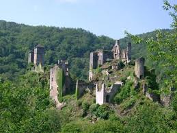 Elle est aussi nommée cauvaldor. La Liste Des Chateaux Vallee De La Dordogne Tourisme Rocamadour Padirac Autoire Loubressac Carennac Collonges La Rouge