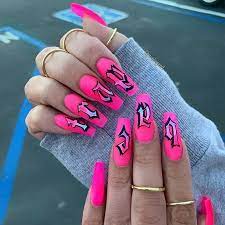 10 diseño de uñas náutico, rayas azules y blancas para el verano. Estas Ideas De Graffiti Nail Art Son Mas Frescas Que El Principe De Bel Air