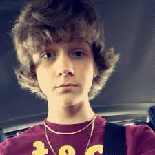 Hayden Bailey (@lookinrllymajor)