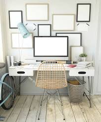 Le bureau chambre ado est indispensable pour motiver l'adolescent à travailler et potasser ses si votre garçon aime le dessin, pourquoi ne pas lui offrir un bureau chambre ado à plan inclinable ? Amenagement D Un Bureau D Ado 63 Idees Incroyables