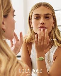 Lola Green's Instagram, Twitter & Facebook