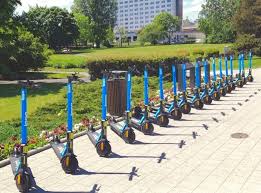 * pogoda określonej z uwzględnieniem czasu lokalnego. Electric Scooter Logo Sharing Electric Scooter Electricity Sidewalk