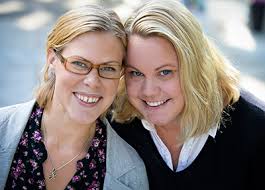 Systrar tvärforskar om politiska protester