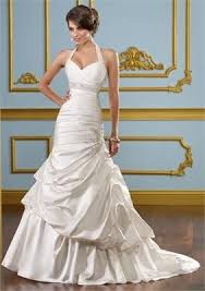 Pin By Rachel Riley On Dream Wedding Wedding Dress Necklines Wedding Dresses Wedding Dress Styles