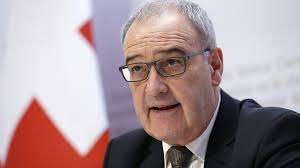 Le gouvernement suisse par l'interrnediaire de la commission federale des bourses pour etudiants emploi au cameroun 2021, concours, universités, resultats, jobs, stages, conseils etc, the best informative. Politique Guy Parmelin Elu President De La