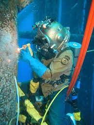 Underwater Welding Underwater Welding Cutting Underwater Welding Scuba Diving Equipment Diving Equipment