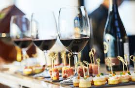 Everyone wants to serve great food when they invite people over, but complicated recipes can take the fun right out of entertaining (or make you not want to do it at all). Dinner Party Catering Hampshire The Little Kitchen Company