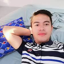 Lyndon Solis's Instagram, Twitter & Facebook