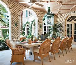 A Designer Returns To Refresh A Serene Palm Beach Retreat Luxe Interiors Design Palm Beach Style Florida Interior Design Beach Interior