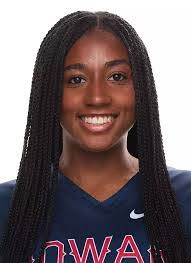 Nia Crump's Instagram, Twitter & Facebook