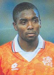 Index of /Imagenes/Albunes de futbol/holanda/Italia 1990
