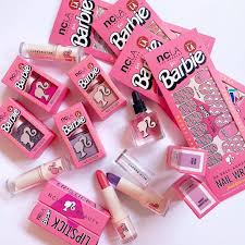 You can brush my hair, undress me everywhere imagination, life is your creation i'm a barbie girl in the barbie world life in plastic, it's fantastic! I M A Barbie Girl In A Barbie World Life In Plastic It S Fantastic You Can Brush My Hair Undress Me Everywhere Imagination Life Is Your Creation