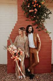 The dualshock®4 wireless controller for ps4™ gives you what you want in your gaming from precision control over your games to sharing your greatest gameplay moments with your friends while providing easy recharging so you are always ready.</p> This Rose Gold Joshua Tree Wedding Inspiration Is Like A Boho Glam Fever Dream Junebug Weddings