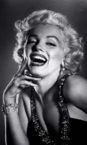 Maybe you would like to learn more about one of these? 46 Marilyn Monroe Live Wallpaper On Wallpapersafari