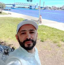 معمل للبيع بقرمبالية علي طريق GP1 مساحة الأرض 6714 متر مربع و المساحة  المبنية 2000 متر مربع جميع المرافق متوفرة ماء ، كهرباء ،غار مع بئر و خزان  مياه 27 متر مكعب الهاتف 48028002