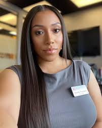 Office days! I just love being Downtown! It's such a nostalgic feeling for  me ✨. •My very first job was Downtown •My first apartment was Downtown •I  started my college journey Downtown ........