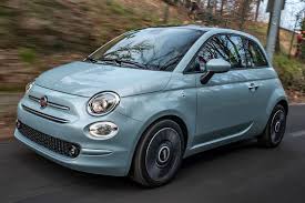 Por sus dimensiones compactas y la elevación del conjunto es fácilmente equiparable al fiat 500l. Neuer Fiat 500 Hybrid Und Panda Hybrid Erste Fahrt Autobild De