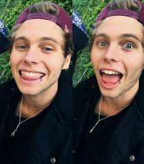 Luke Looks Adorable With The Lip Ring Luke Hemmings 5sos Luke Luke