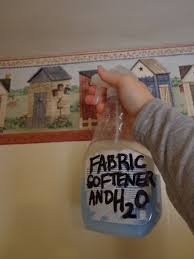 How To Remove A Wallpaper Border Remove Wallpaper Borders Wallpaper Border Bathroom Wallpaper