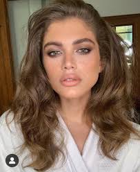 Transgender Victoria's Secret model Valentina Sampaio fires back at critics  after debut at iconic Fashion Show